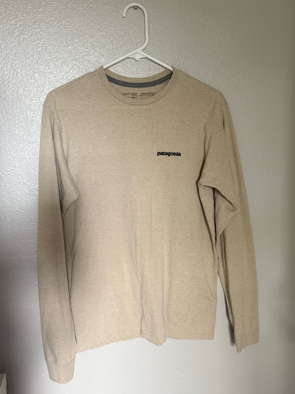 Patagonia Men’s Long-Sleeve Crewneck Shirt — Sandstone Beige